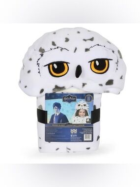 Harry Potter Hedwig Snowy Owl Hooded Wearable Blanket – Brand New with Tags
Wrap